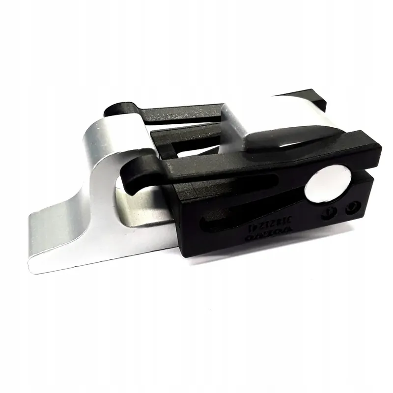 Rabat VOLVO V70 XC70 uchwyt mocowanie siatki bagaznik OE