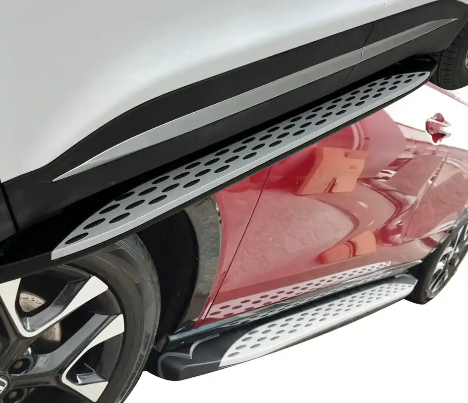 Autentyczny NISSAN QASHQAI I 2007-2013 ORUROWANIE PIĘKNE STOPNIE BOCZNE PROGI BOKI